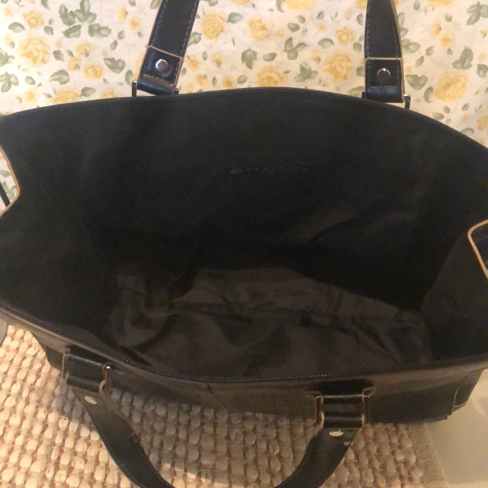 Kenneth Cole Reaction - Picture 2 of 10